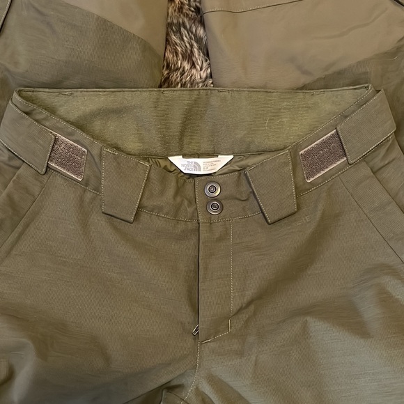 NWT The North Face NFZ Gore-Tex ski pants - Picture 3 of 15